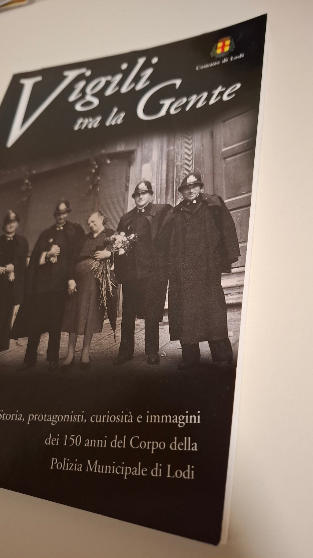 Vigili tra la gente