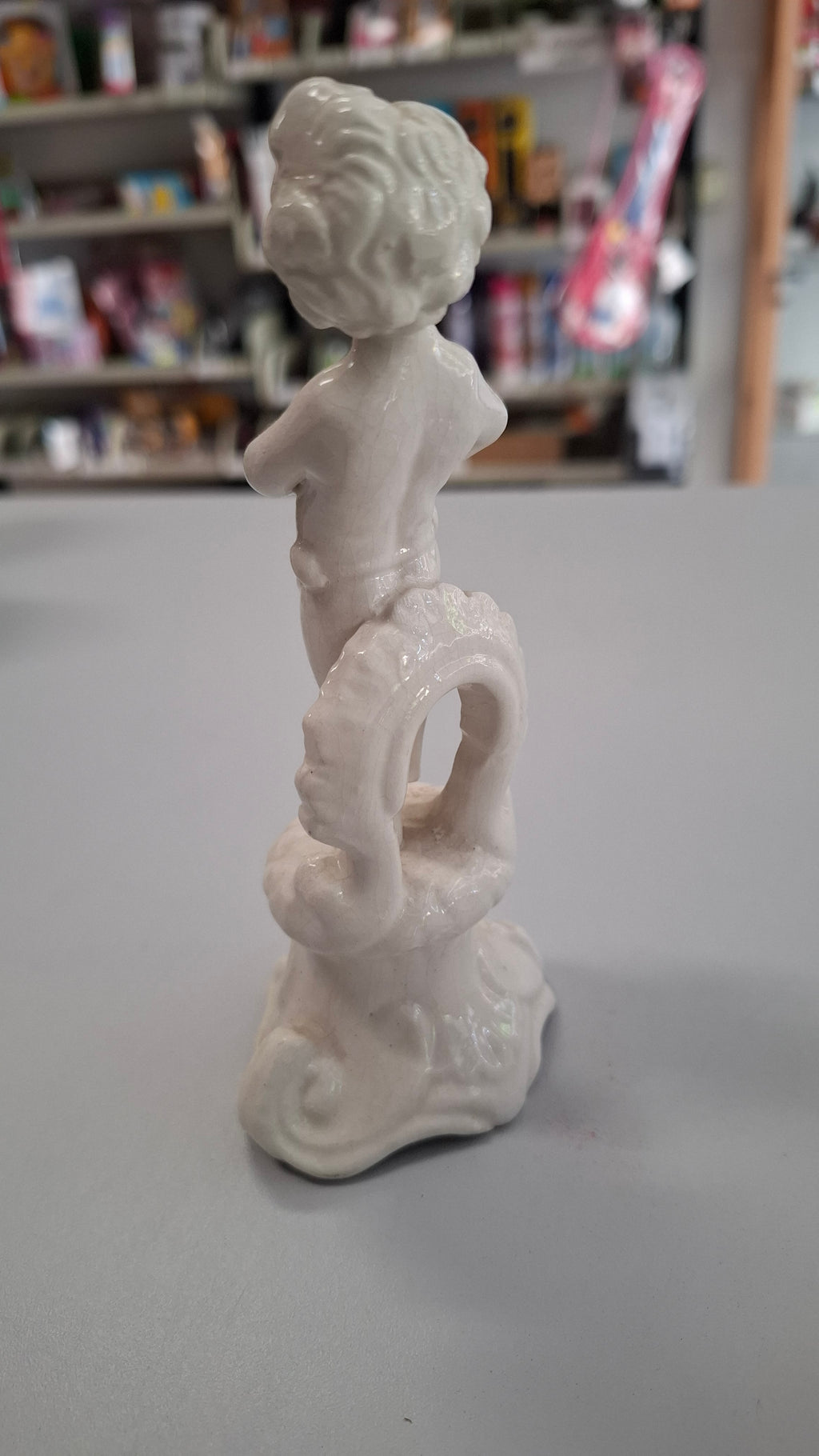 Statuetta bianca