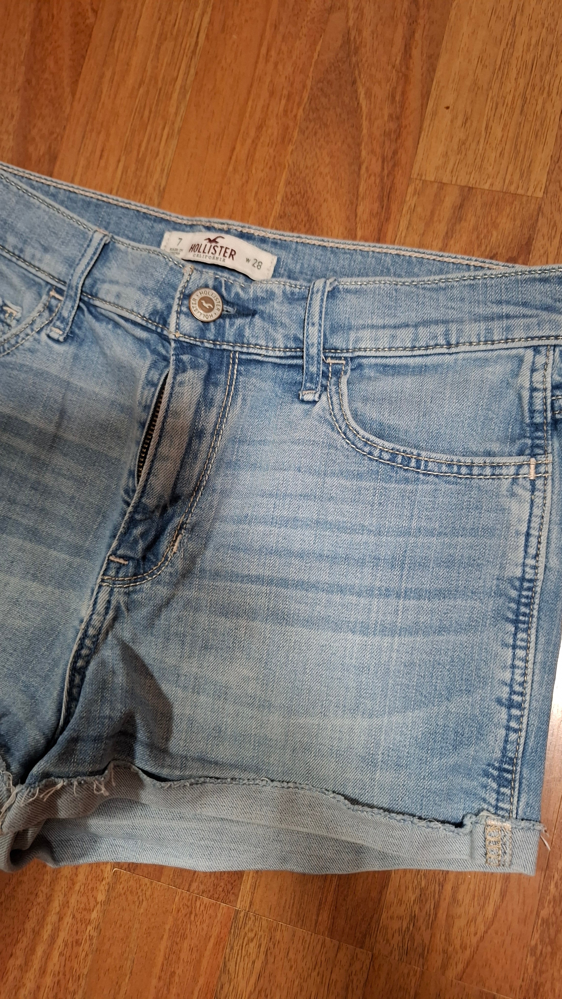 Hollister donna size 28