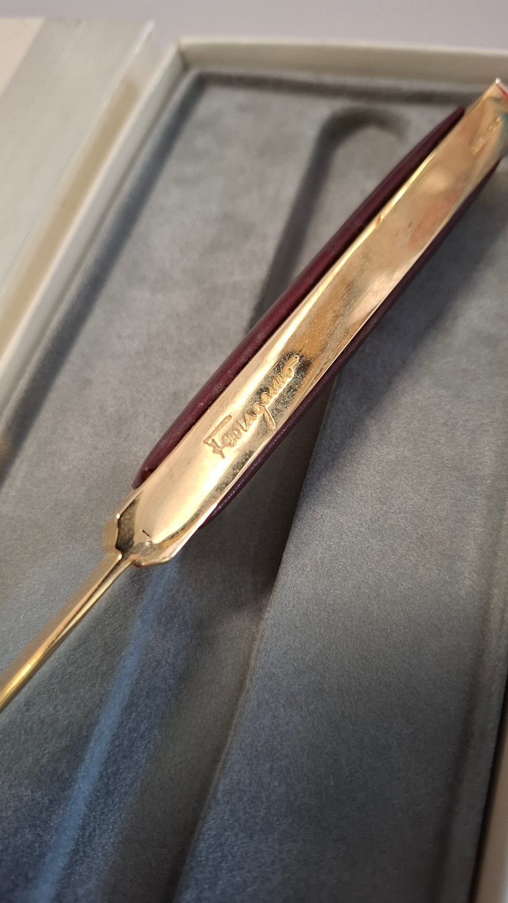 Tagliacarte Ferragamo