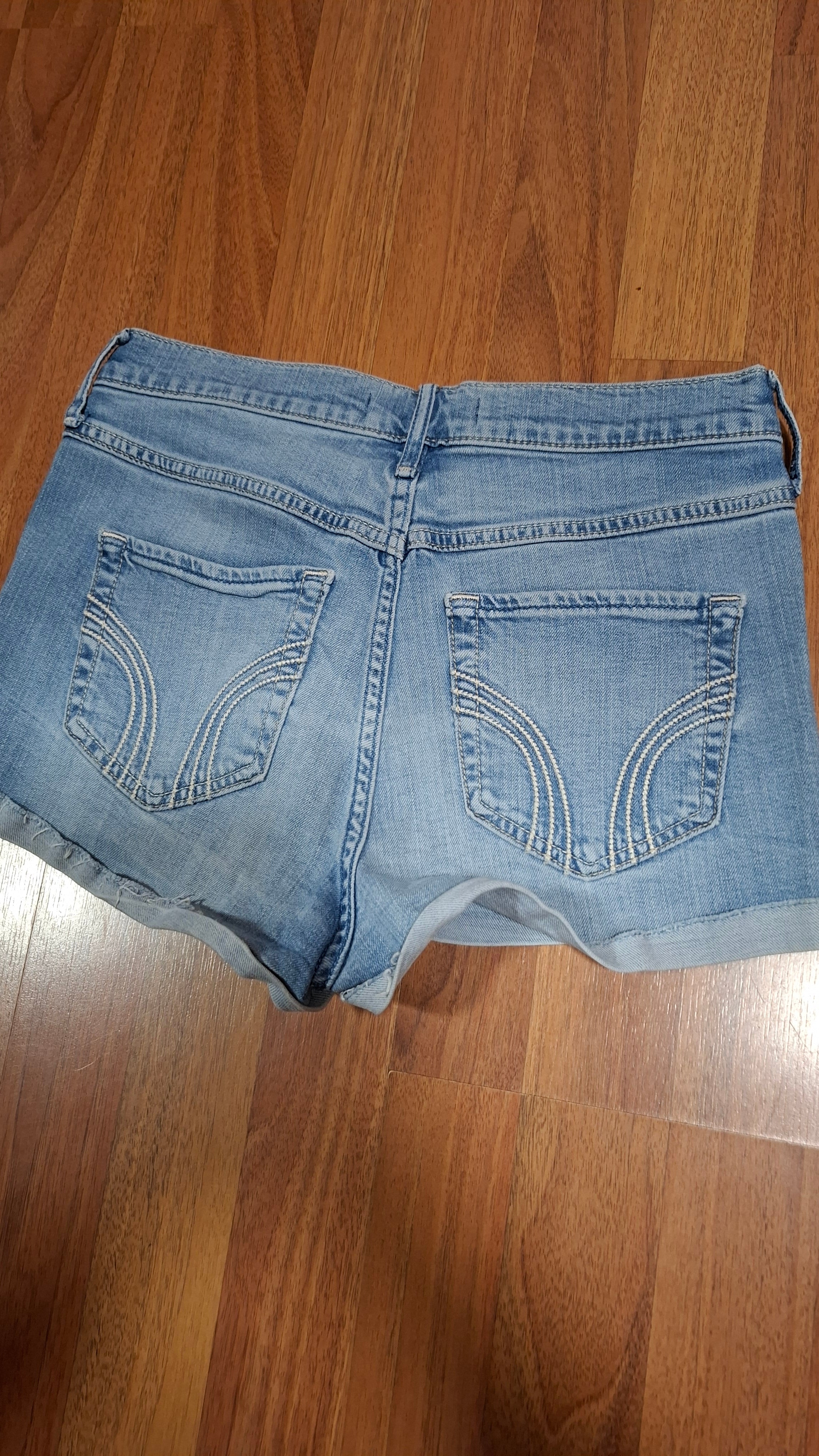 Hollister donna size 28