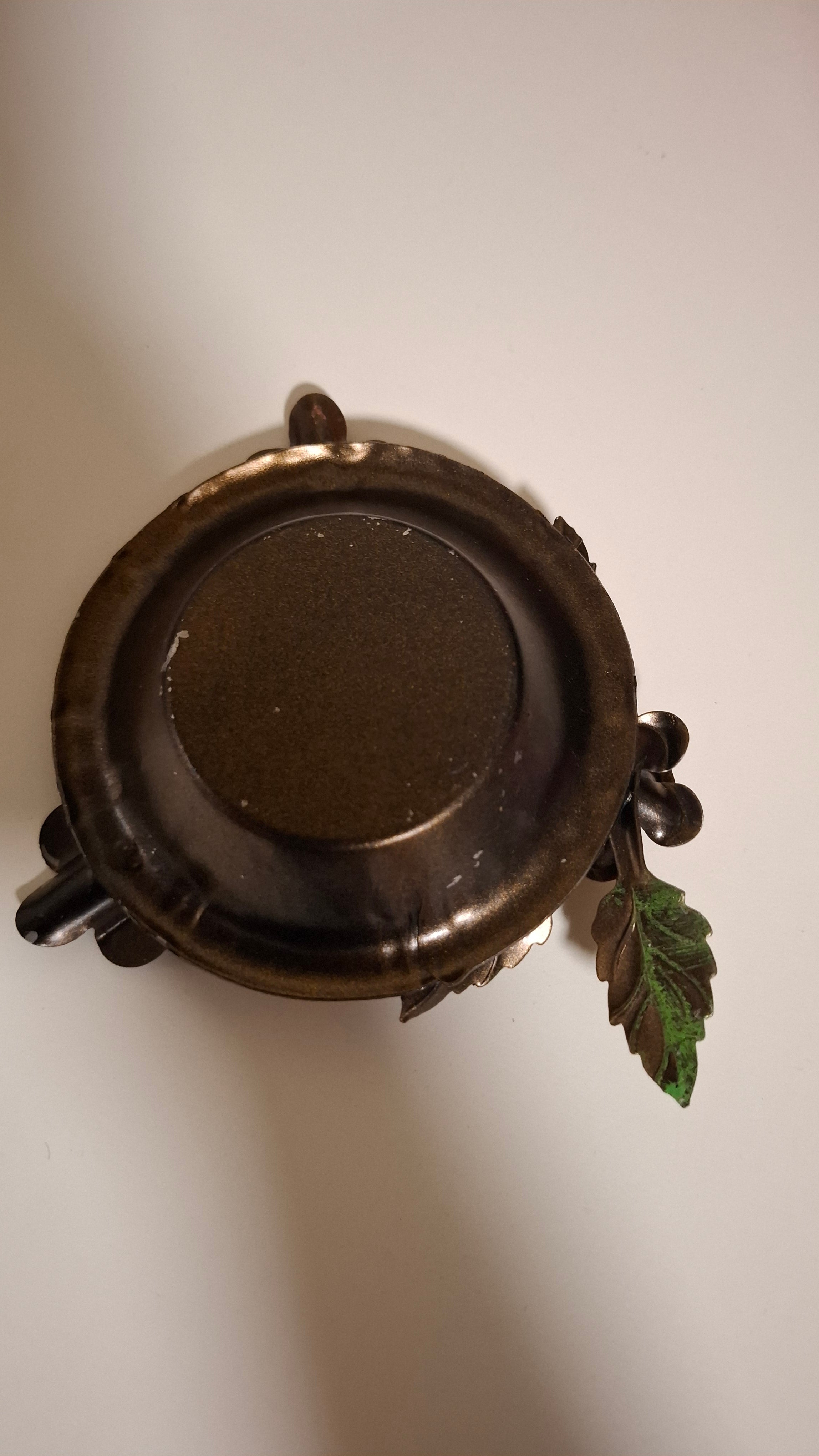 Posacenere in ferro battuto