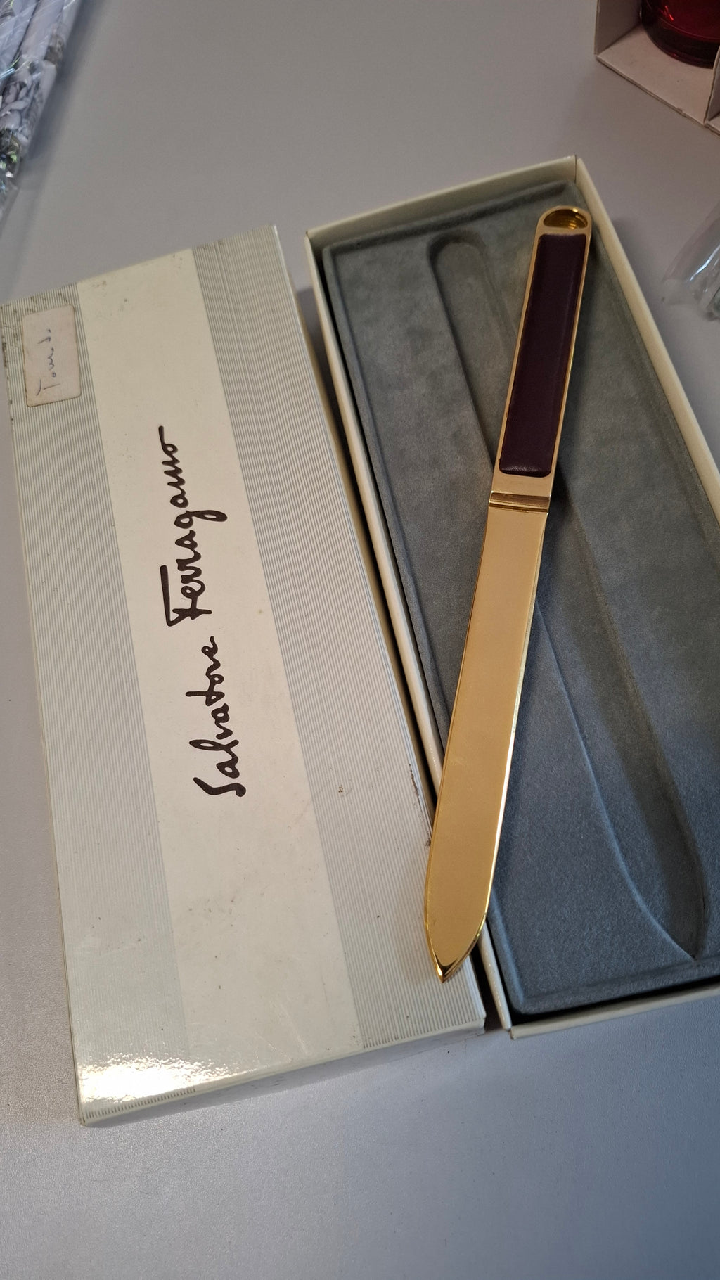 Tagliacarte Ferragamo